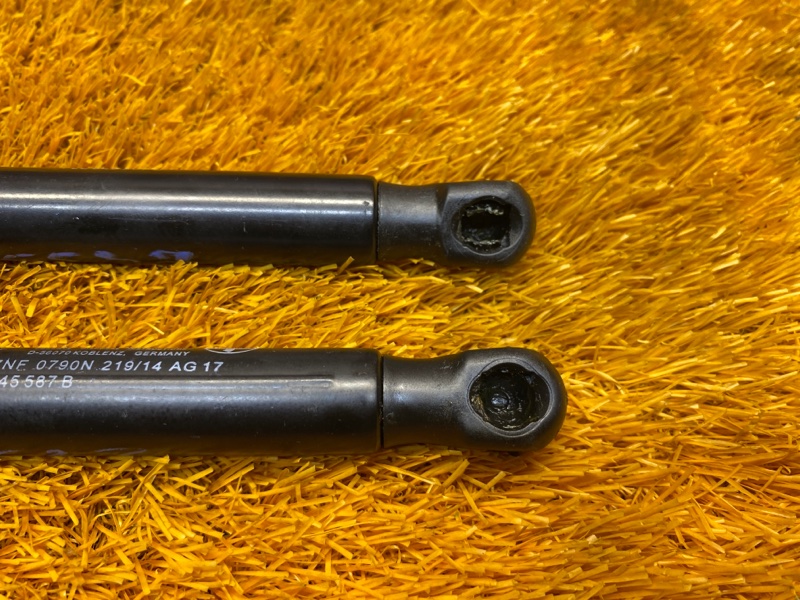 Амортизатор стекла багажника, 500 рублей, Красноярск