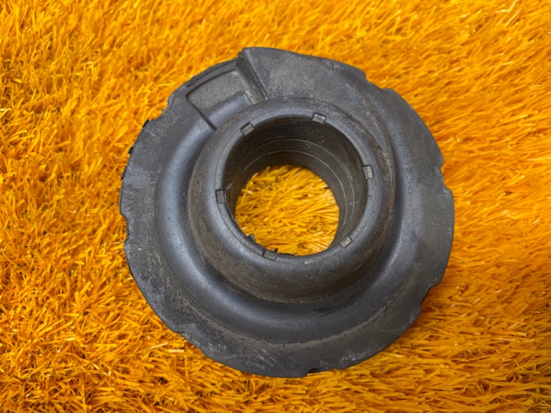 опора пружины, 300 рублей, Красноярск