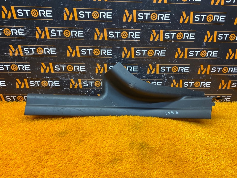 Накладка на порог салона, 380 рублей, Красноярск