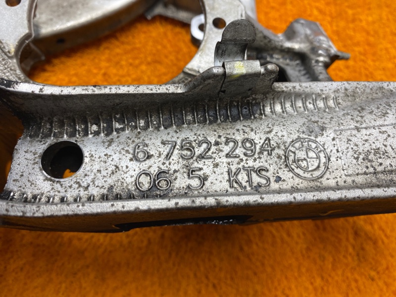 Балка поперечная (подрамник), 4500 рублей, Красноярск