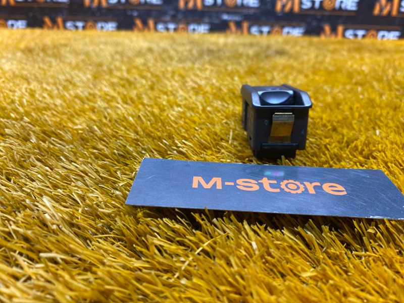 Кнопка люка, 300 рублей, Красноярск