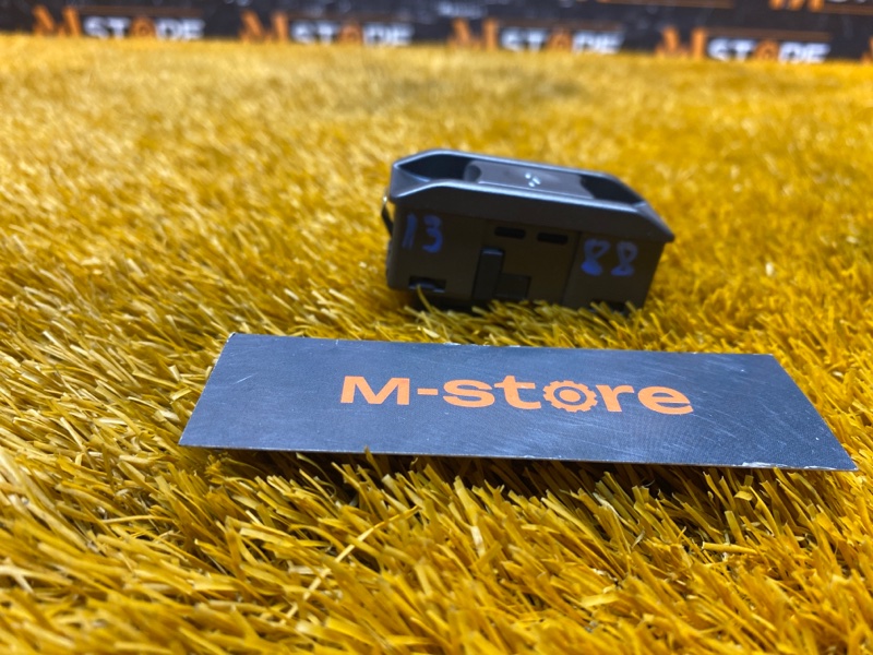 Кнопка люка, 300 рублей, Красноярск