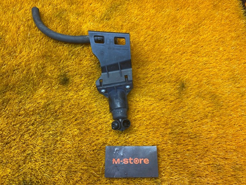 Форсунка омывателя фары, 1000 рублей, Красноярск