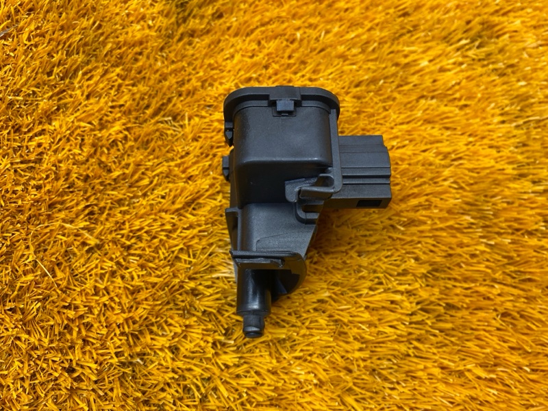 Замок лючка бензобака, 990 рублей, Красноярск