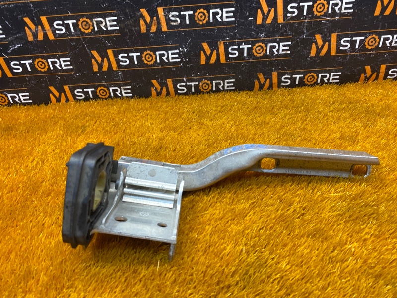 Кронштейн радиатора, 1080 рублей, Красноярск