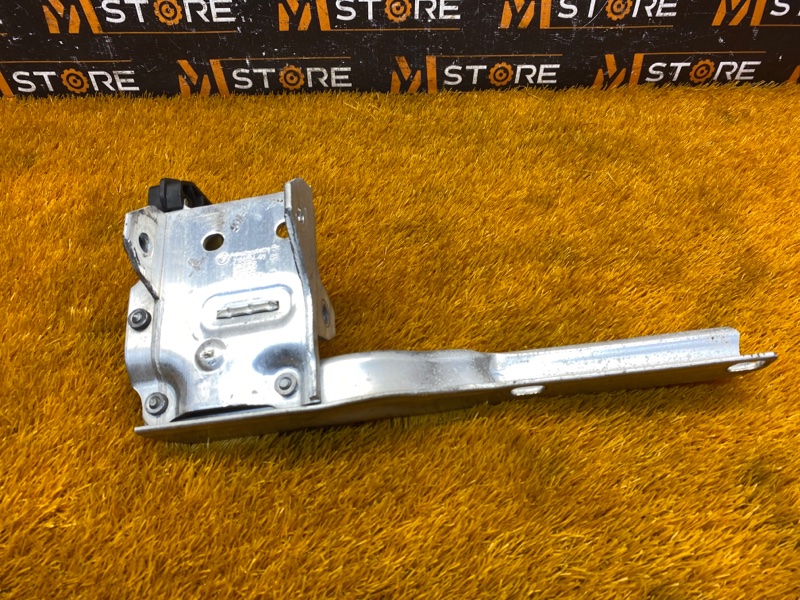 Кронштейн радиатора, 1080 рублей, Красноярск