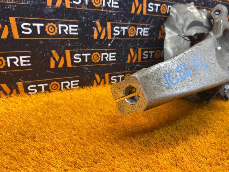 кулак поворотный, 1000 рублей, Красноярск