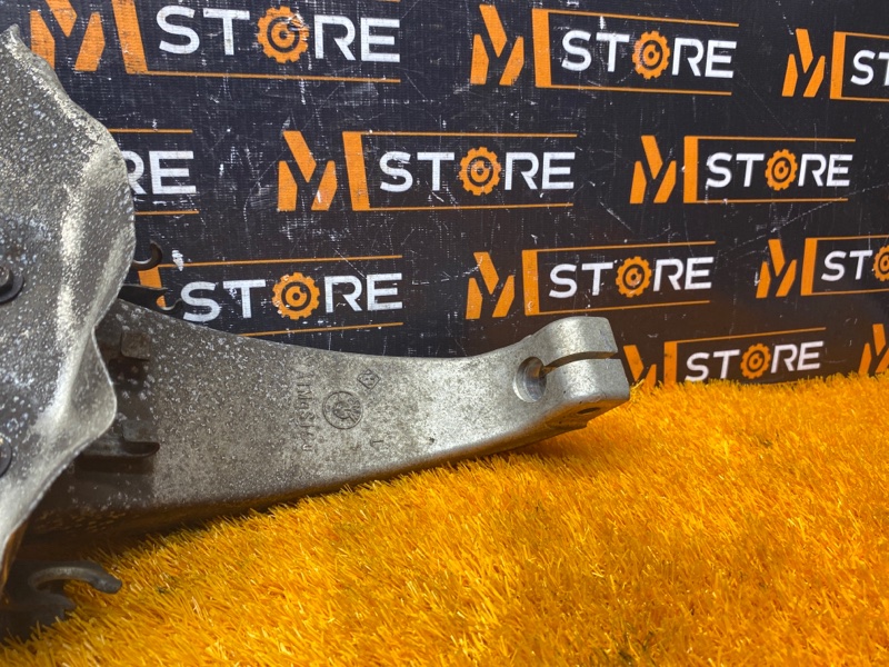 кулак поворотный, 1000 рублей, Красноярск