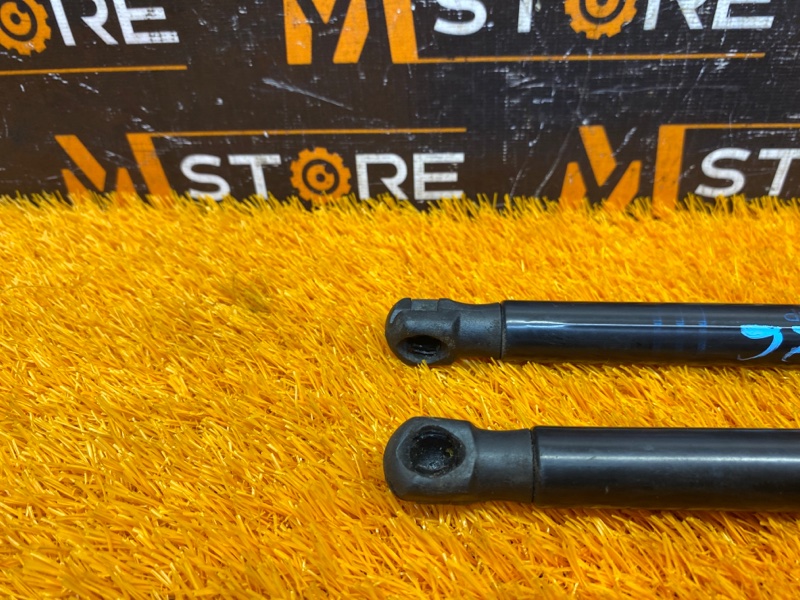 амортизатор капота, 1000 рублей, Красноярск