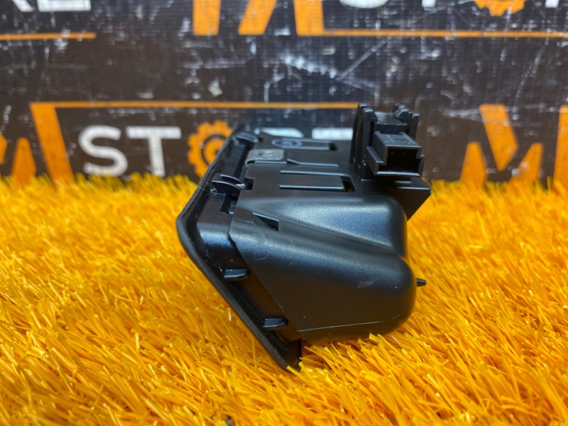 ручка багажника, 500 рублей, Красноярск