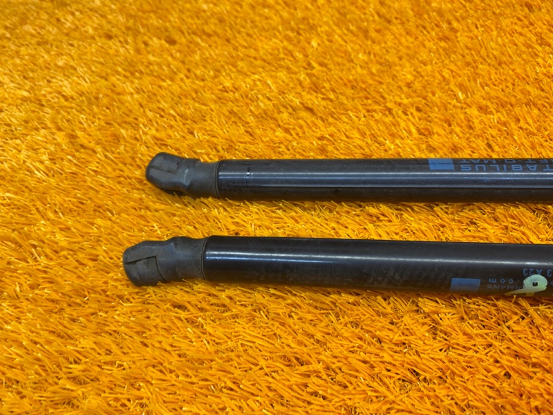 амортизатор багажника, 1000 рублей, Красноярск