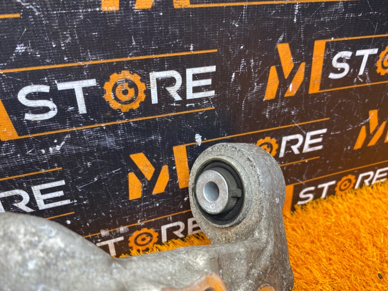 кулак поворотный, 2000 рублей, Красноярск