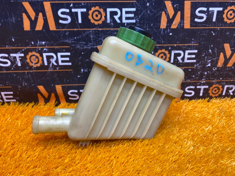 бачок гидроусилителя, 500 рублей, Красноярск