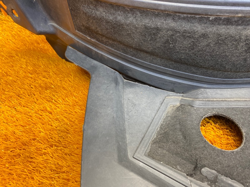 подкрылок, 2500 рублей, Красноярск