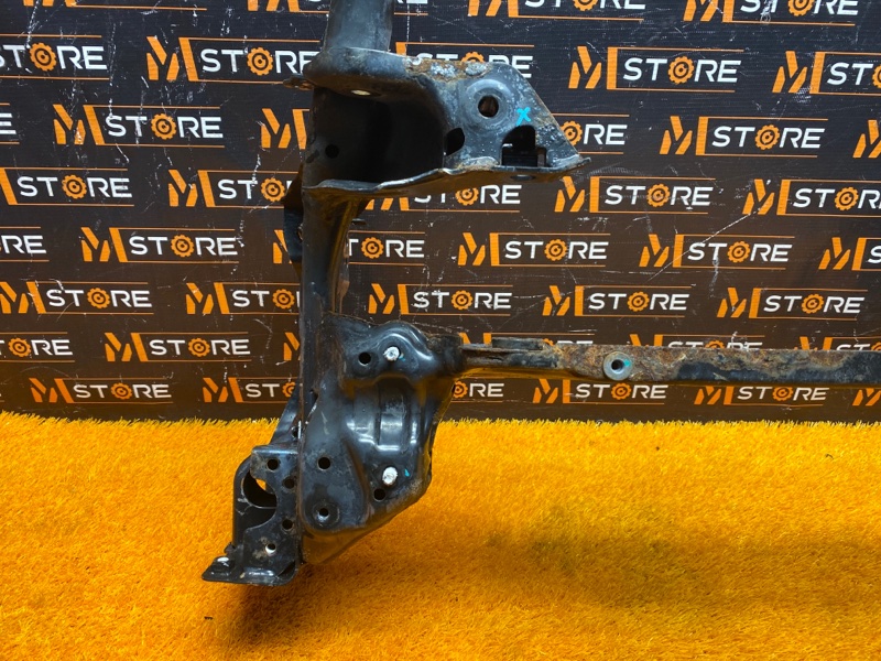 Балка поперечная (подрамник), 3500 рублей, Красноярск