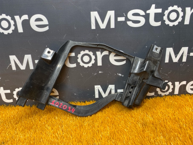 кронштейн фары, 2000 рублей, Красноярск