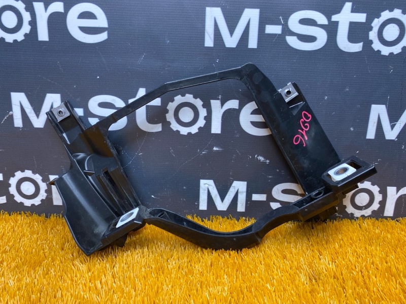 кронштейн фары, 2000 рублей, Красноярск