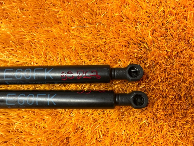 амортизатор капота, 1800 рублей, Красноярск