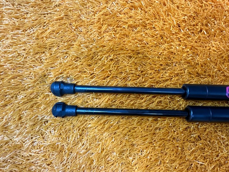 амортизатор капота, 1800 рублей, Красноярск