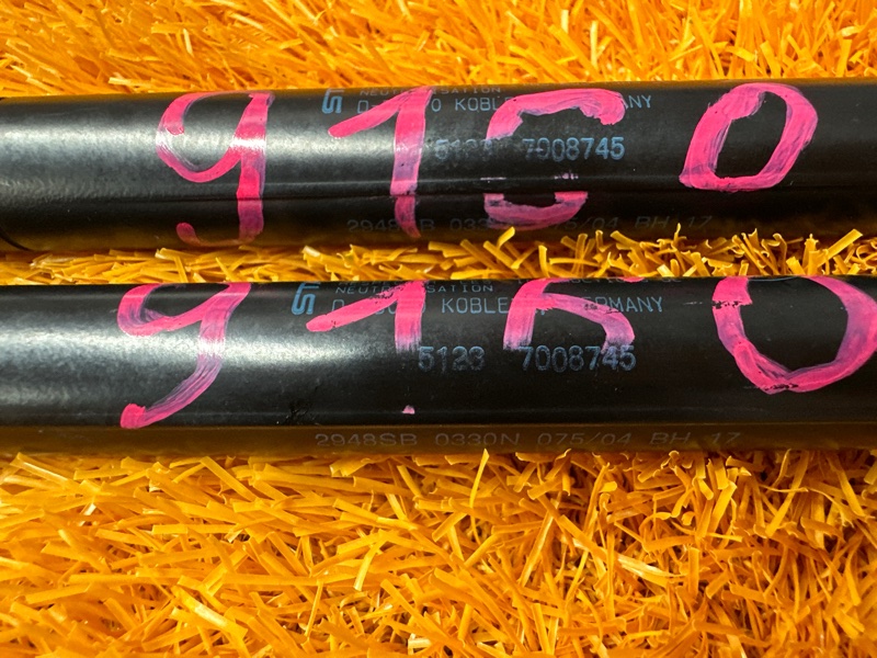 амортизатор капота, 1800 рублей, Красноярск