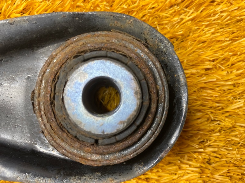 Рычаг подвески нижний, 500 рублей, Красноярск