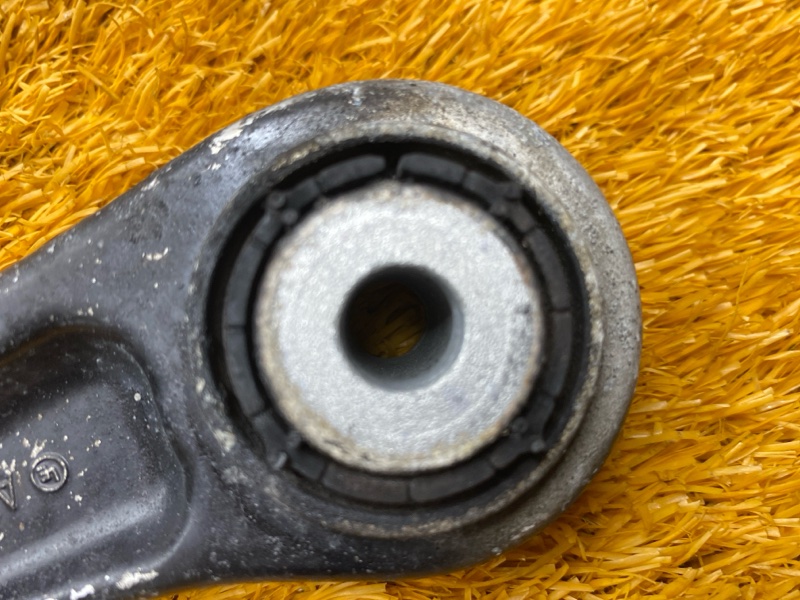 Рычаг подвески верхний, 1000 рублей, Красноярск