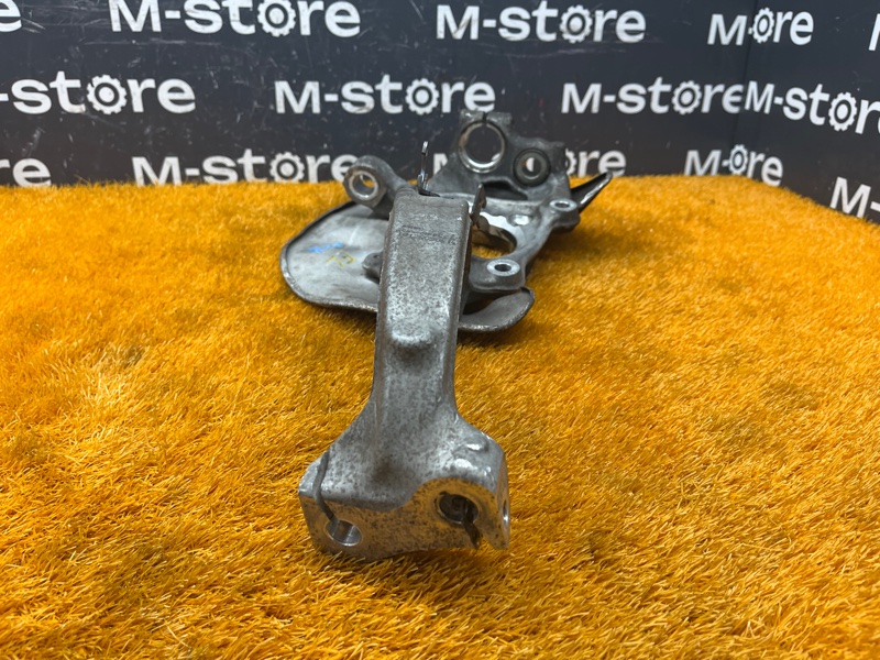 кулак поворотный, 15000 рублей, Красноярск