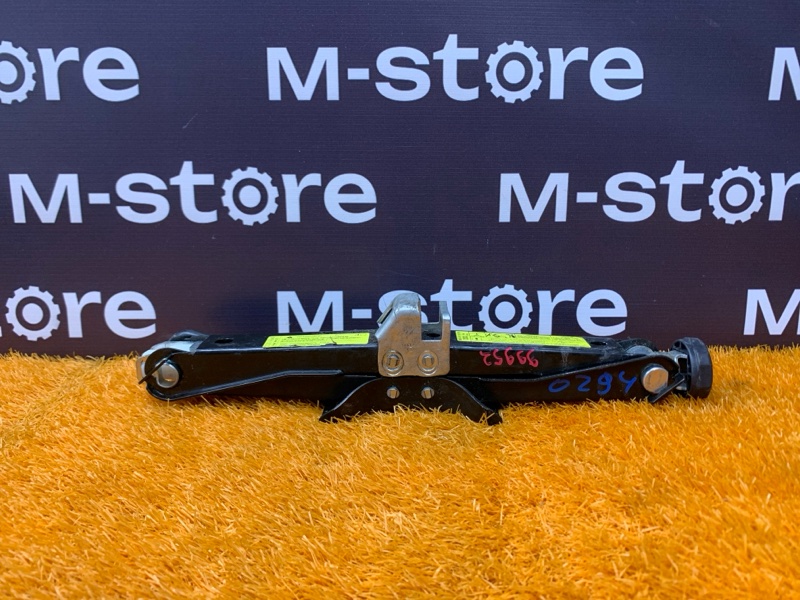 домкрат, 2000 рублей, Красноярск