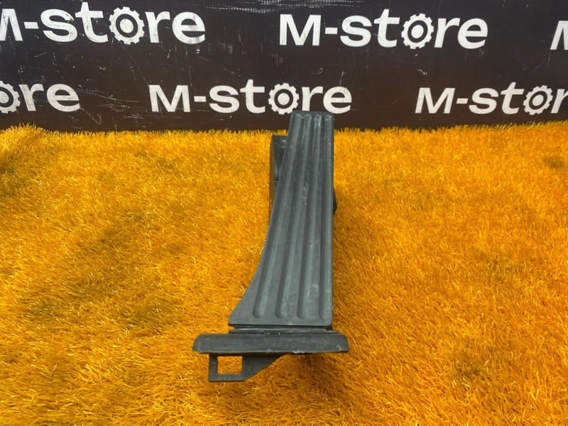 педаль газа, 1500 рублей, Красноярск