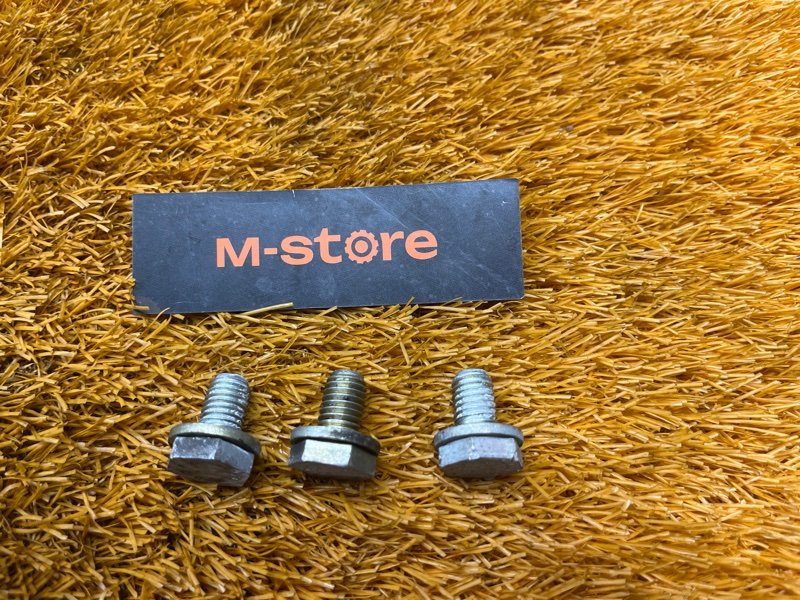 болт гидротрансформатора, 300 рублей, Красноярск