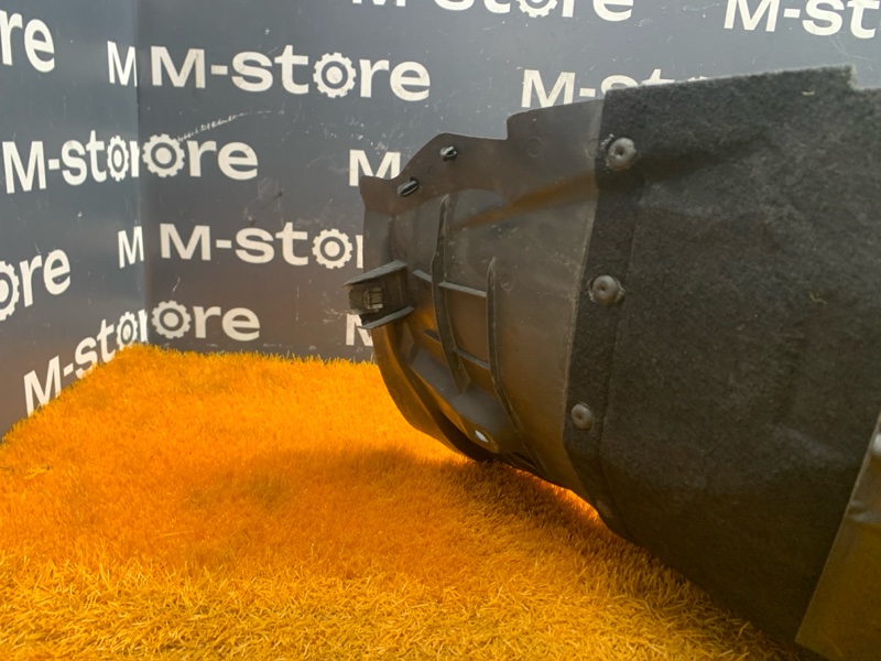 подкрылок, 2000 рублей, Красноярск