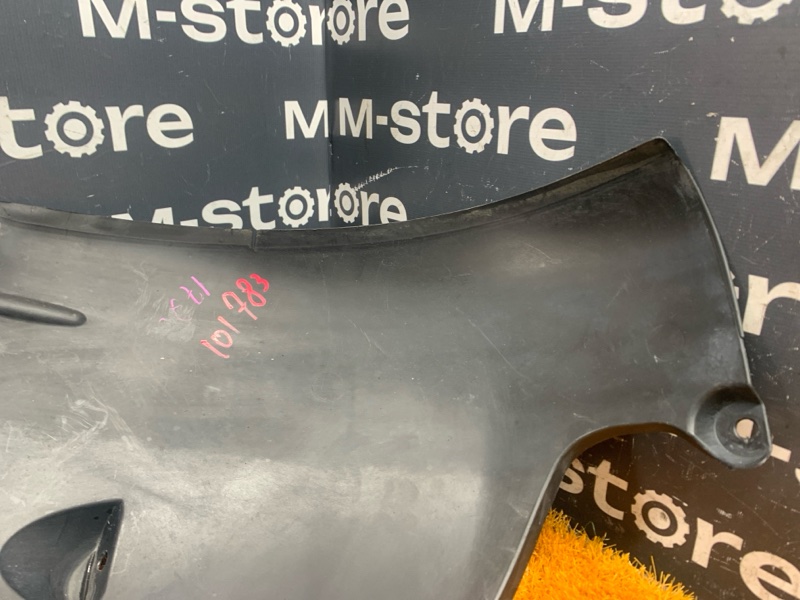 подкрылок, 2000 рублей, Красноярск