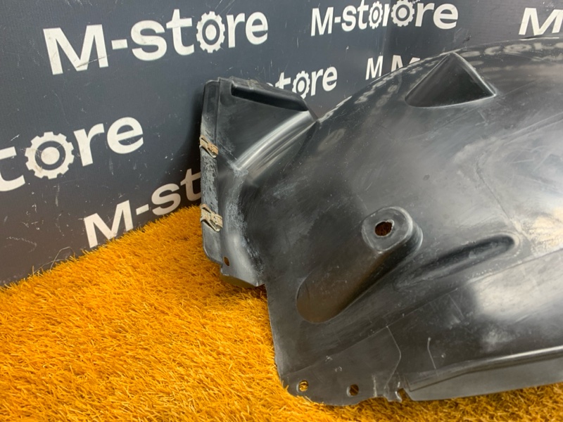 подкрылок, 2000 рублей, Красноярск