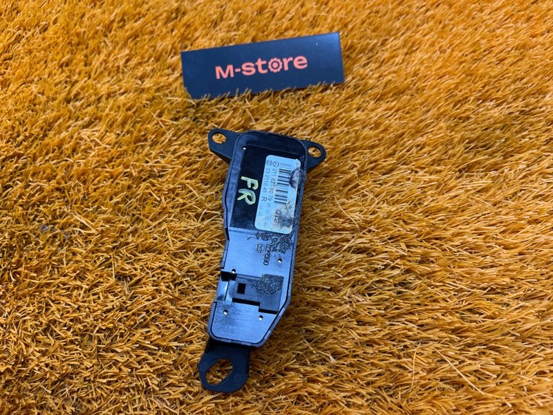 Кнопка регулировки зеркал, 500 рублей, Красноярск