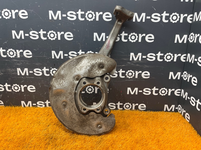 кулак поворотный, 18000 рублей, Красноярск