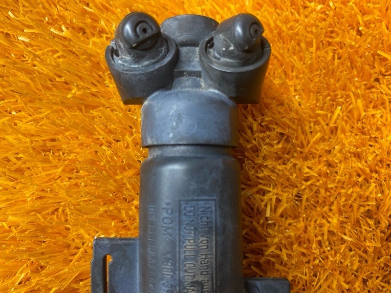 Форсунка омывателя фары, 1000 рублей, Красноярск