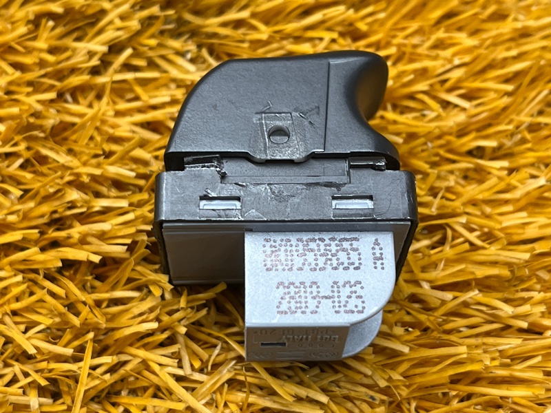 кнопка стеклоподъемника, 200 рублей, Красноярск