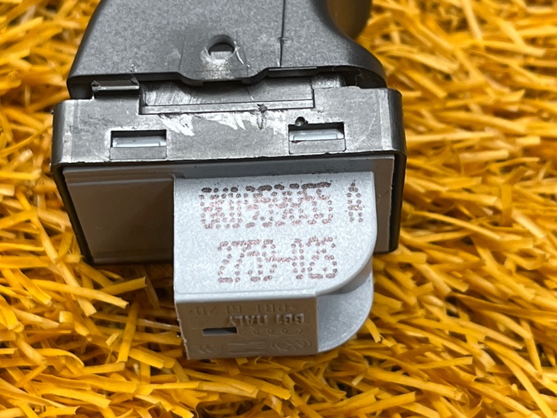 кнопка стеклоподъемника, 200 рублей, Красноярск