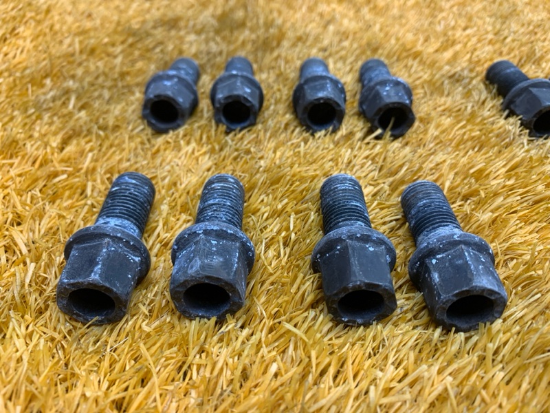 болт колесный, 1600 рублей, Красноярск