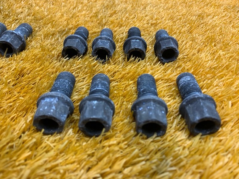 болт колесный, 1600 рублей, Красноярск