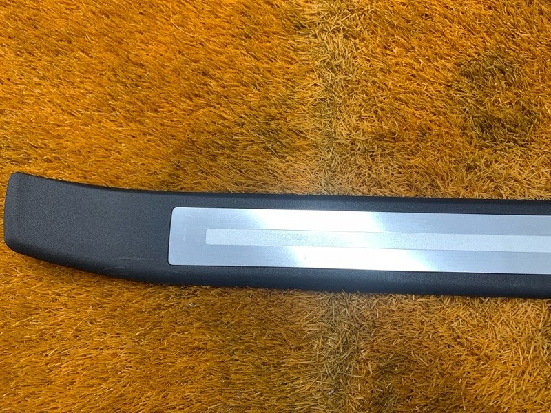 Накладка на порог салона, 700 рублей, Красноярск