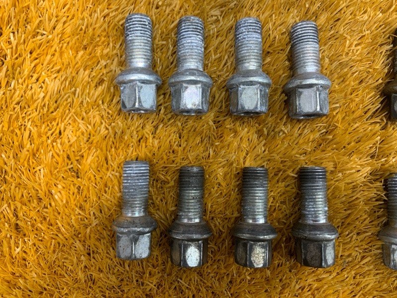 болт колесный, 1600 рублей, Красноярск