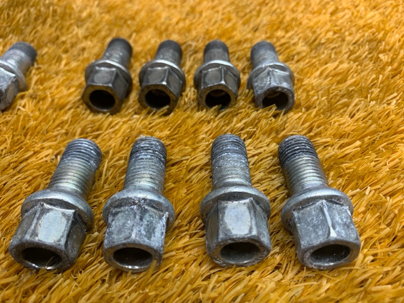 болт колесный, 1600 рублей, Красноярск