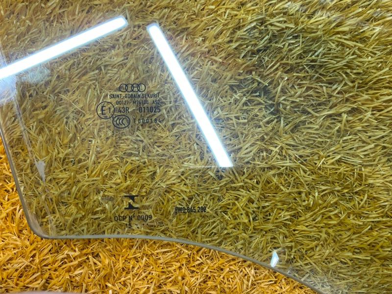 Стекло боковое, 5000 рублей, Красноярск