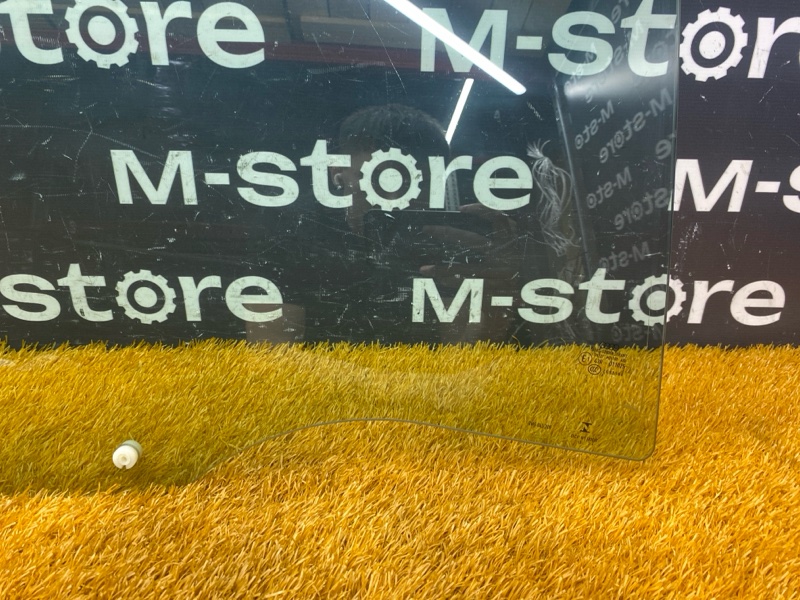 Стекло боковое, 4000 рублей, Красноярск