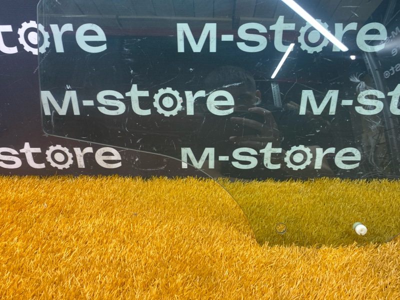 Стекло боковое, 4000 рублей, Красноярск