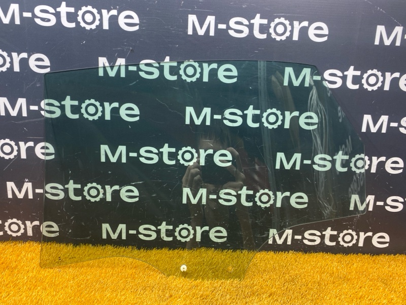 Стекло боковое, 4000 рублей, Красноярск