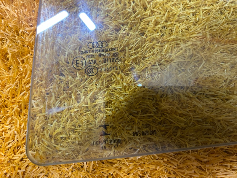 Стекло боковое, 3000 рублей, Красноярск