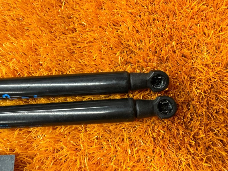 амортизатор капота, 2800 рублей, Красноярск