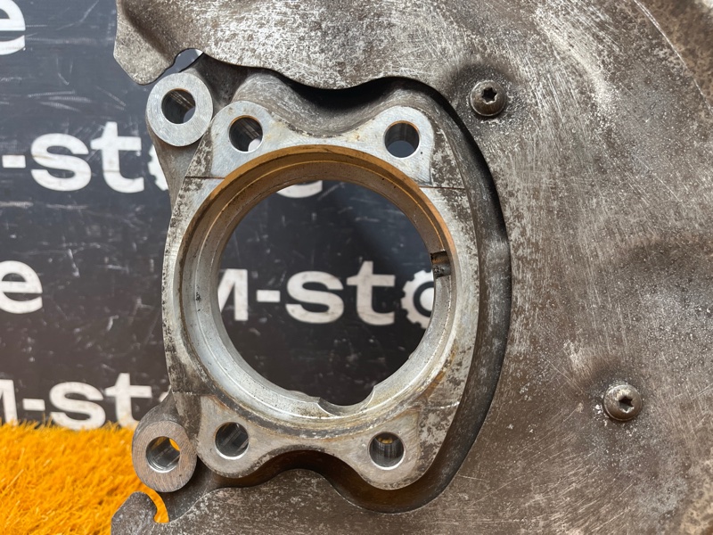 кулак поворотный, 15000 рублей, Красноярск